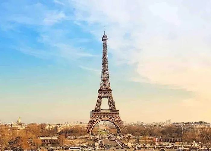 Brand New Flat Eiffel Tower